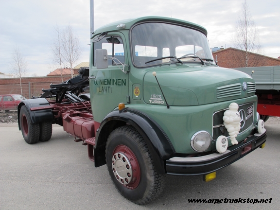 Mercedes-Benz 1513